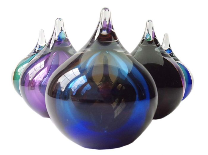 petite urne bulle en cristal D violet vert bleu
